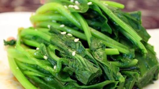 尿酸|54岁宿管阿姨，高尿酸转肾衰仅150天，医生怒斥：“1水”怎能常喝