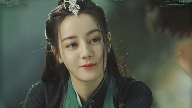 迪丽热巴|《恰似故人归》大结局，迪丽热巴和任嘉伦人设反转，虐恋不断升级