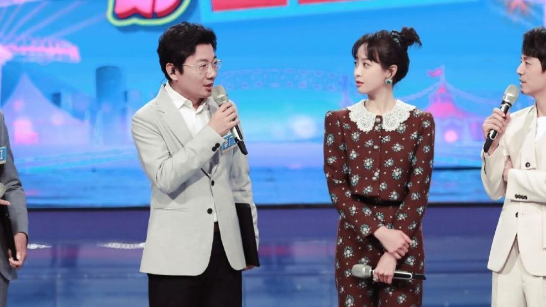 迪丽热巴|何炅新节目惨遭滑铁卢，双方关系紧张