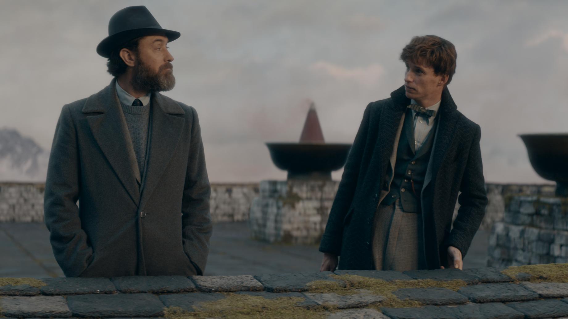 赵欣培|《神奇动物3》又卖情怀，耗资12亿中国观众不买账，2天票房4500万