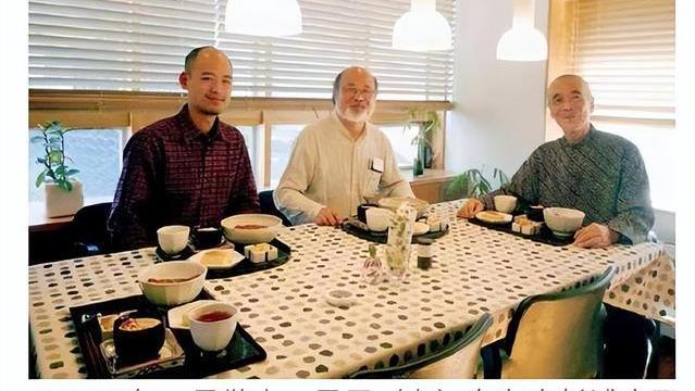 大v|知名大V为病态插图站台，吴勇只是小丑吗？背后势力浮出水面