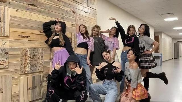 卢昱晓|JYP为偶像安排死亡行程？少女时代泰妍短发惊喜回归！