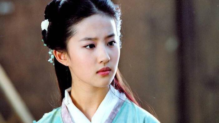 迪丽热巴|本以为迪丽热巴的替身很好了，当看到刘亦菲替身时，神仙替身