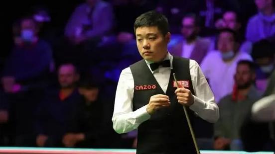 丁俊晖不再一轮游！6-2横扫泰国名将，这次能夺英锦赛第4冠吗？