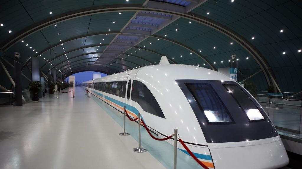 蕉内|中国创新磁悬浮技术！可在列车行驶中实现无线传电，效率达92%