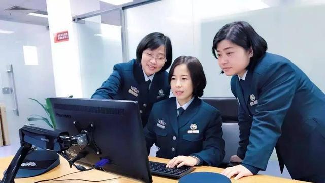 文职|军队文职遭遇“滑铁卢”，待遇诱人还招不满？这些原因让人扎心了