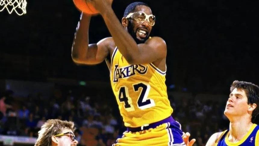 盖帽|美媒列出了出生在2月份中最好的14名球员，按实力排名谁被低估了