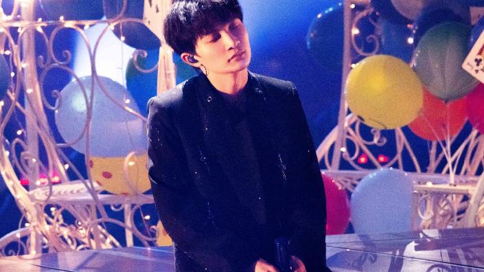 新·奥特曼|周深连续两天都有新歌上线，歌曲手拉手地来，关键是上线时间好！