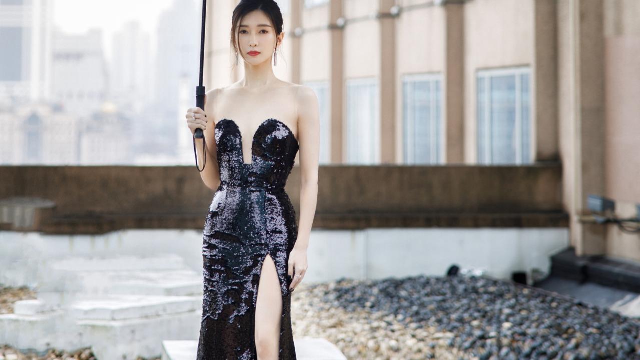 护肤品 江疏影这脸型妆容太有女人味了！Get修容技巧！让你减龄又气质.