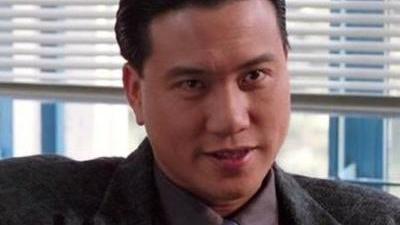 万梓良|64岁影帝做核酸与路人发生冲突，遭怒视斥骂，本人嬉皮笑脸拍视频