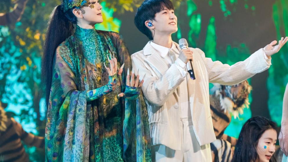 周深|你好，星期六：周深杨丽萍《和光同春》魅力无穷，刘耀文歌声温柔