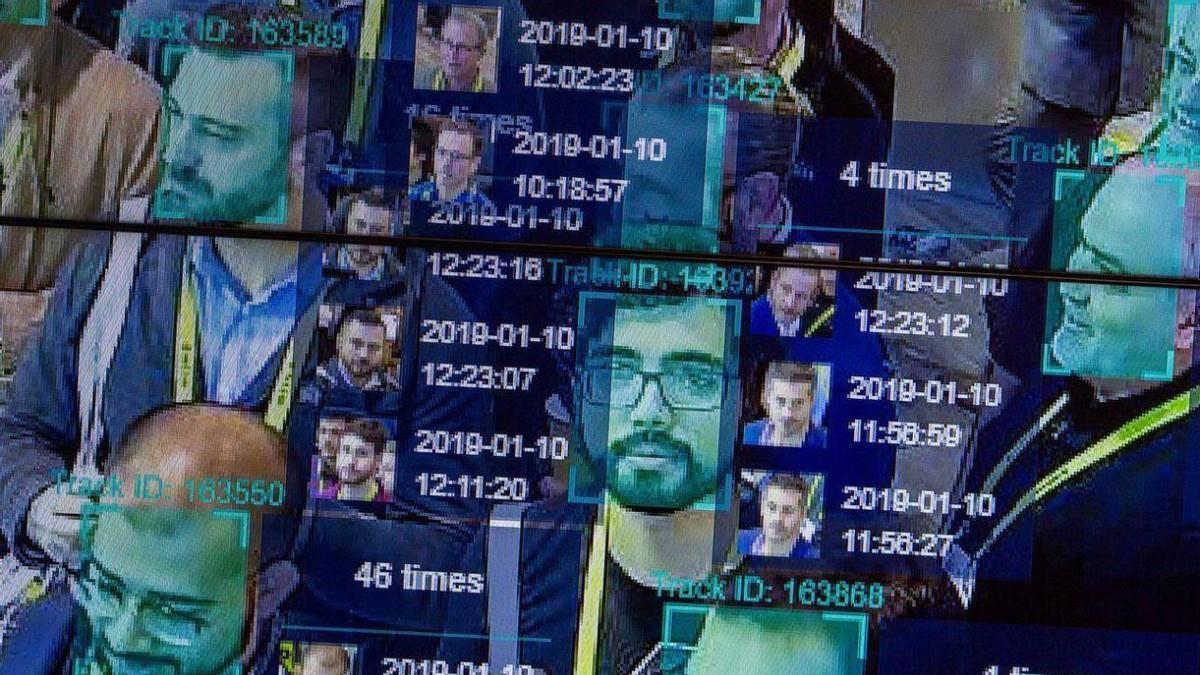 |中国要警惕，美企业社交软件搜集人脸数据，乌克兰战场让俄吃亏