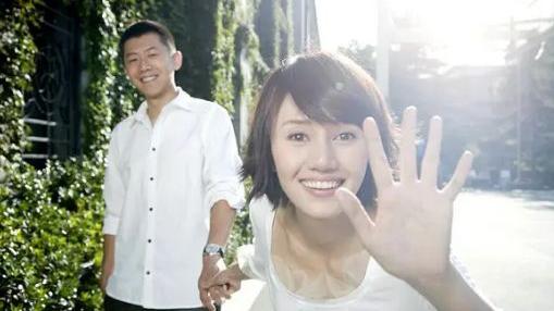 袁泉|夏雨和袁泉的女儿夏哈哈，遗传了母亲的美貌，美得不可方物