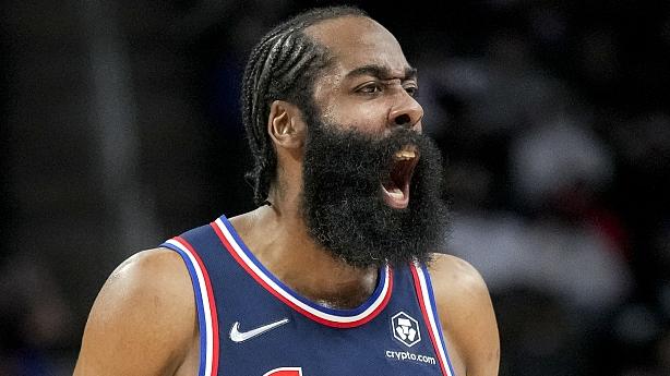 曼联|NBA惨案！3连败后爆砍144分，狂赢30分打懵对手，将帅化解内讧