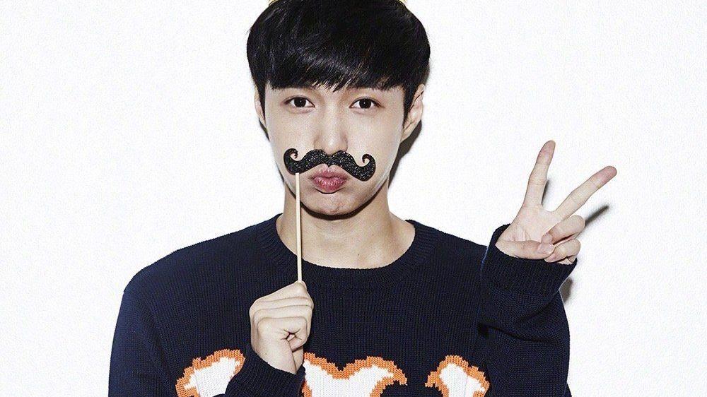 张艺兴|张艺兴说会继续努力完成妈妈给自己的KPI，奇葩老妈，人间女娲