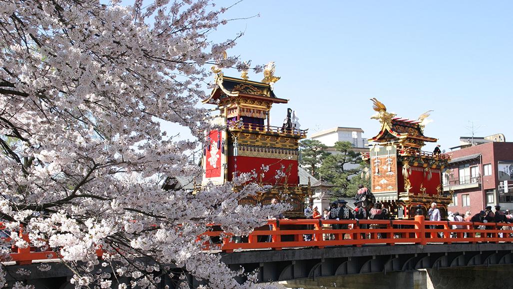 日本|在莺飞草长的春季来一场祭典之旅，感受日本的节日气息