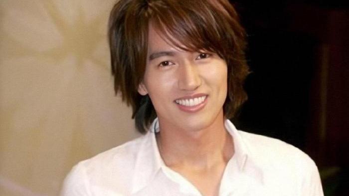 言承旭|有一种整容叫言承旭没刘海，掀开刘海后，这“神仙颜值”没谁了