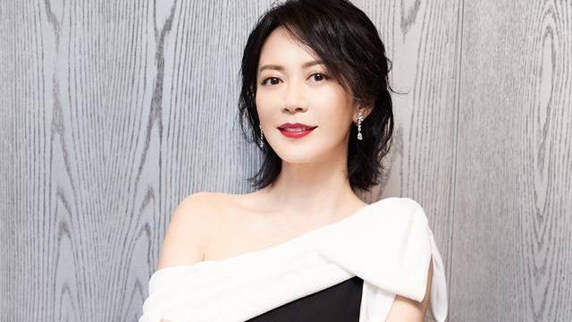 齐肩 ?四、五十岁的女人，尽量别留长发！推荐这5种“齐肩发”，太减龄
