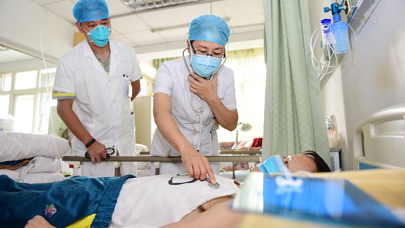 鸡蛋|老人临死边缘，氧气到底是否应该拔掉？