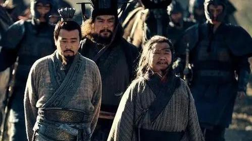 三国时代，昏庸的刘禅为何能稳坐皇位四十多年？