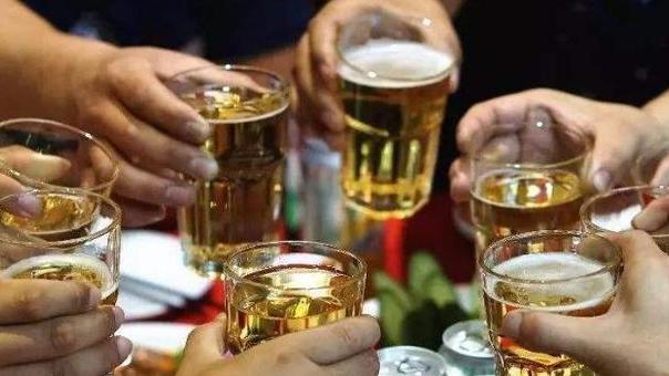 近视|喝酒后出现3个现象，或说明你不适合喝酒，趁早戒酒吧