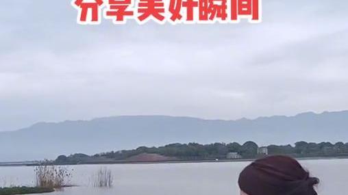 许敏|姚威没回九江祭祖，许敏用手机拍风景给孙子看，通过视频聊以慰藉