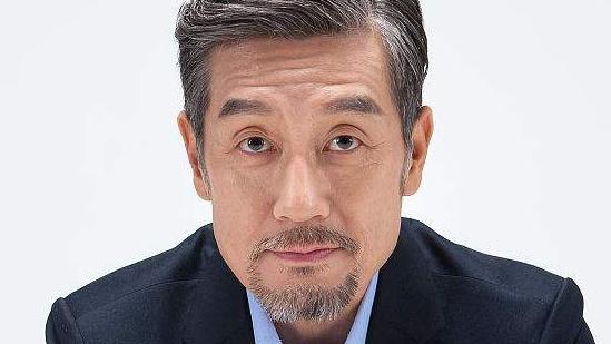 连衣裙 中年大叔做什么发型大气又酷帅？试试这三种发型吧，显气质又有型