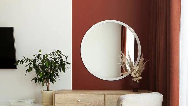 45㎡独享蜗居，大胆的砖红色和木纹砖，点亮有归属感的一室小屋