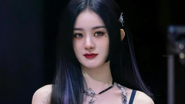 赵丽颖|摄影师问赵丽颖：“你这个公主的发型是谁帮你切的？”