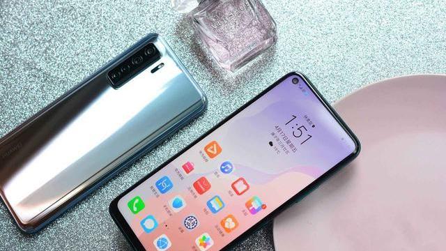 华为鸿蒙系统|从2999元跌至2059元，5G+鸿蒙OS+7nm麒麟芯，花粉：终于等到了