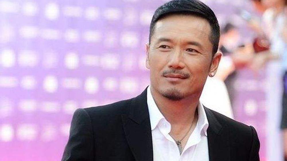 明星|老当益壮的男星只服这5位，年过花甲没老人味，脸上的褶子都识趣