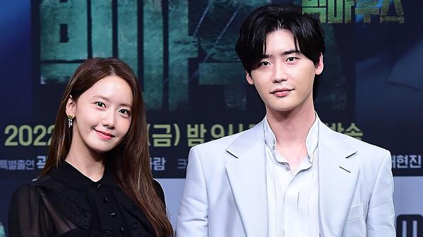 黑话律师|李钟硕退伍后小萤幕回归作！《黑话律师》6大看点、首播评价一次看