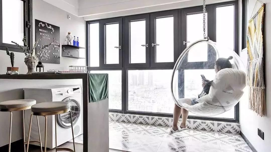 现在客厅阳台流行这样打通设计，太实用了！入住才知好处多