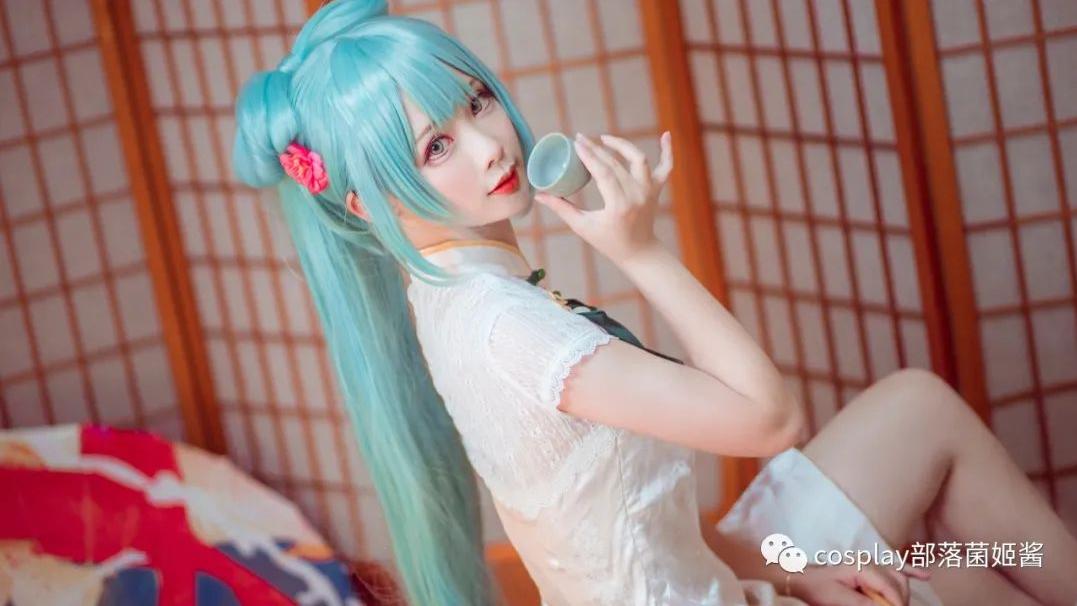 |cos：初音?韶华，旗袍美人