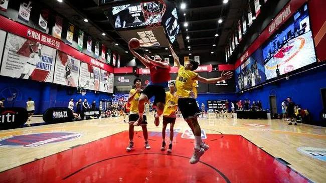 勒布朗·詹姆斯|在NBA中隐藏着一些不成文的规定，虽然没明文规定但是很重要