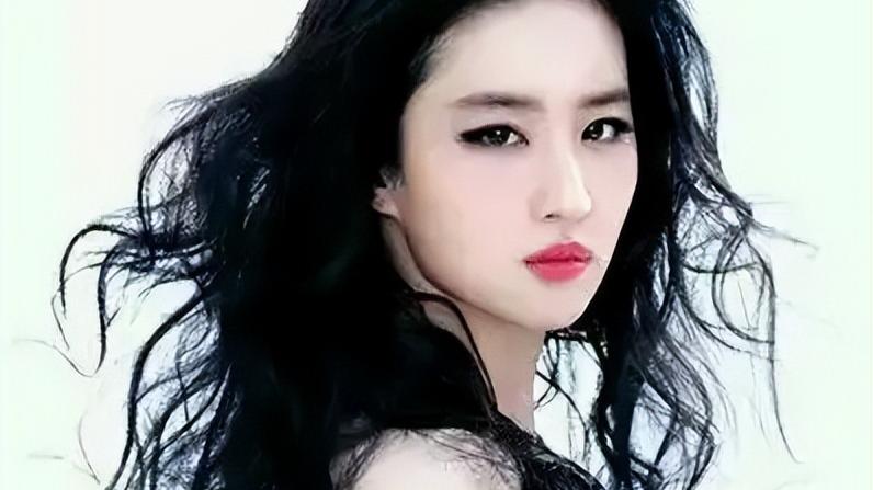 明星素颜|这些明星明明素颜美，化妆反而丑，最后一位化妆能吓哭人