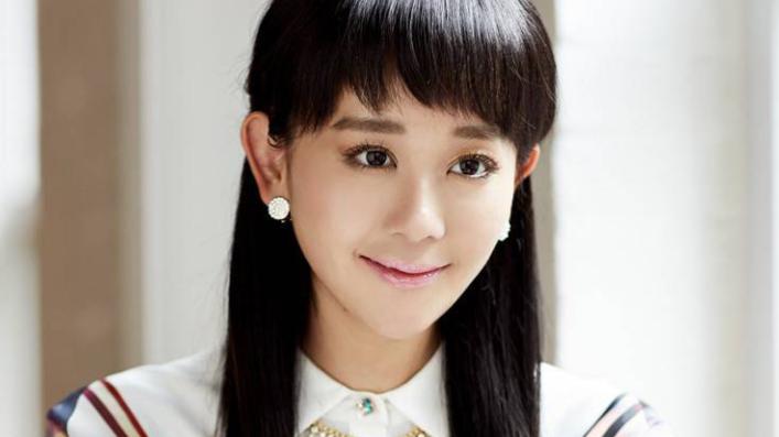 海陆|“自带苦相”的6位女星，五官凑在一起，越看越丧，真亏