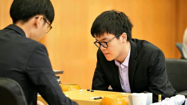 柯洁|膨胀了！申真谞炮轰柯洁言语嚣张，中国棋迷能容忍韩国人的做法吗