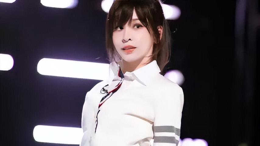 唐诗逸|刘恋惨遭淘汰，唐诗逸镜头可怜，网友：人气选手就这待遇？