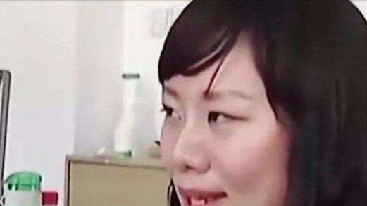 秦岚|14年，周兰君称“非5000万富二代不嫁”，今仍未婚但变化令人惊艳