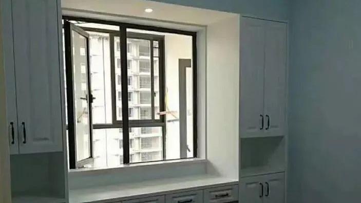 新房刚完工，地砖却被嫌丑，但定制柜是真好！