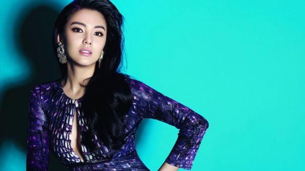 张雨绮|张雨绮是谁？让全中国的男的都去服兵役是什么逻辑？