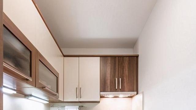 L型厨房过道1m宽，加20cm宽薄柜台面，变身U型厨房，小户型这样学