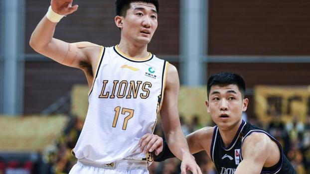 |CBA三消息：广东核心终于露面，孙铭徽又被驱逐，莫兰德逐渐兴奋