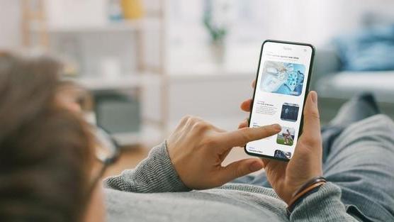 服务业|停止刷视频：短视频可能对您的眼睛产生的不利影响