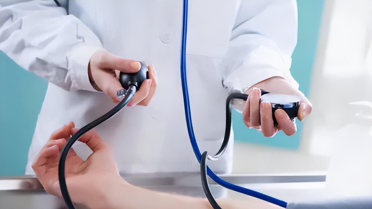 高血压|血压高，要先控制“心率”？若心跳不低于这个范围，或不用担心