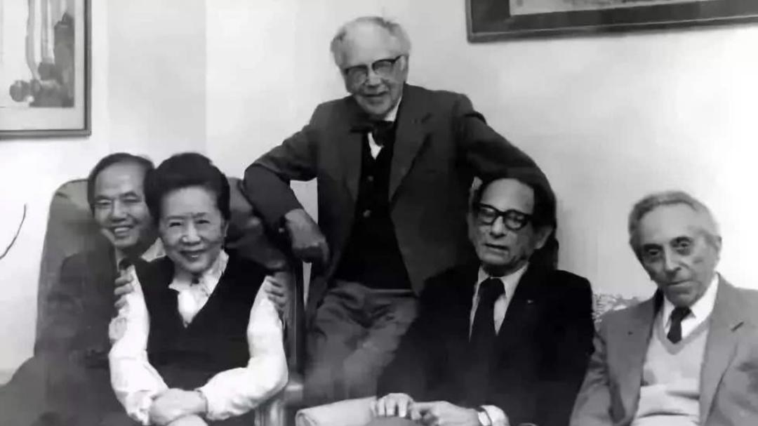 《奥本海默》中的东方居里夫人，墓碑写着“永远的中国人”