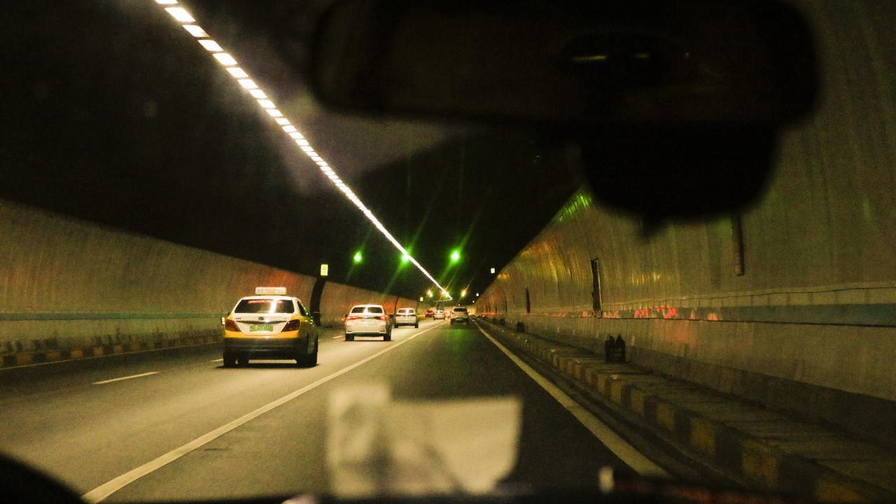 当年轻人出游盯上顺风车：一下午涌进3500单，400公里车程赚300块