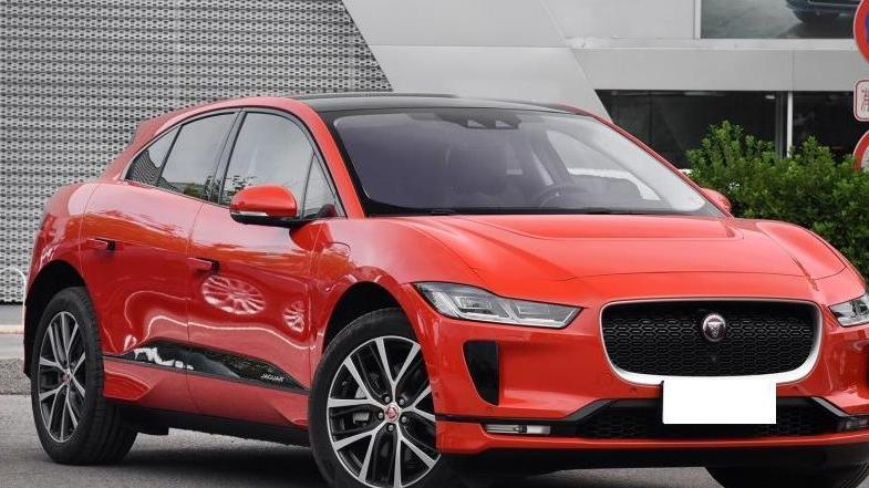 捷豹I-PACE：豪华电动SUV的颠覆者，革新与传统的完美融合？