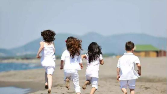 要教育好子女，父母学点儿童生理和心理的知识，是十分必要的